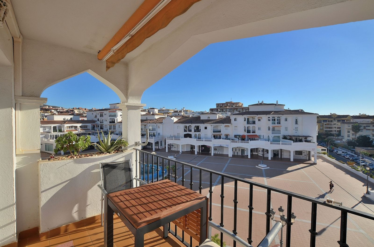 2 Bed Apartment for sale in Arroyo De La Miel Costa Del Sol, Málaga, Spain