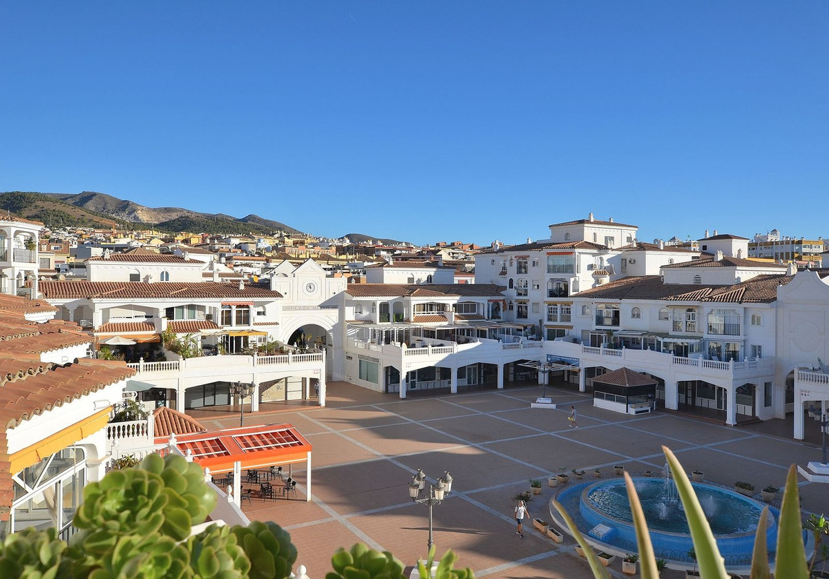 2 Bed Apartment for sale in Arroyo De La Miel Costa Del Sol, Málaga, Spain