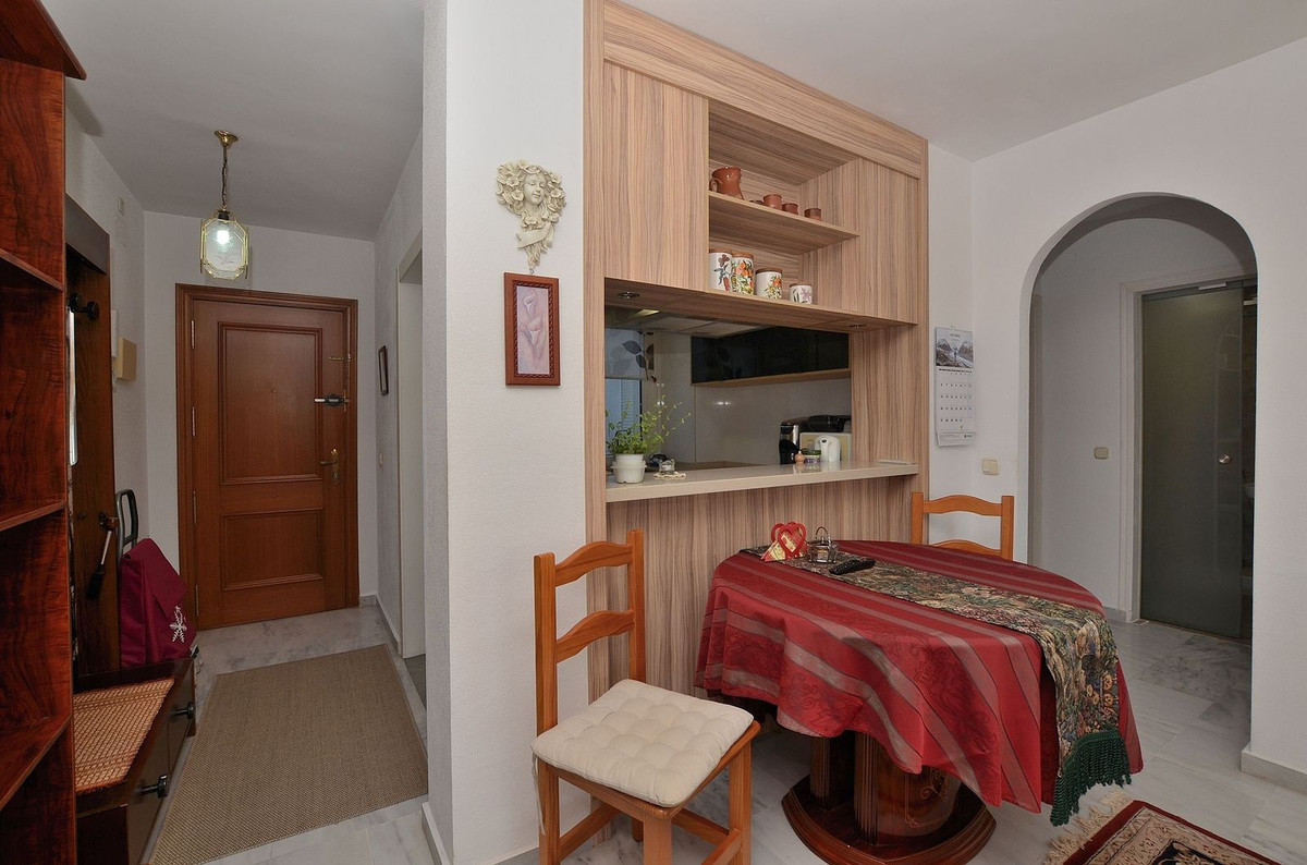 2 Bed Apartment for sale in Arroyo De La Miel Costa Del Sol, Málaga, Spain