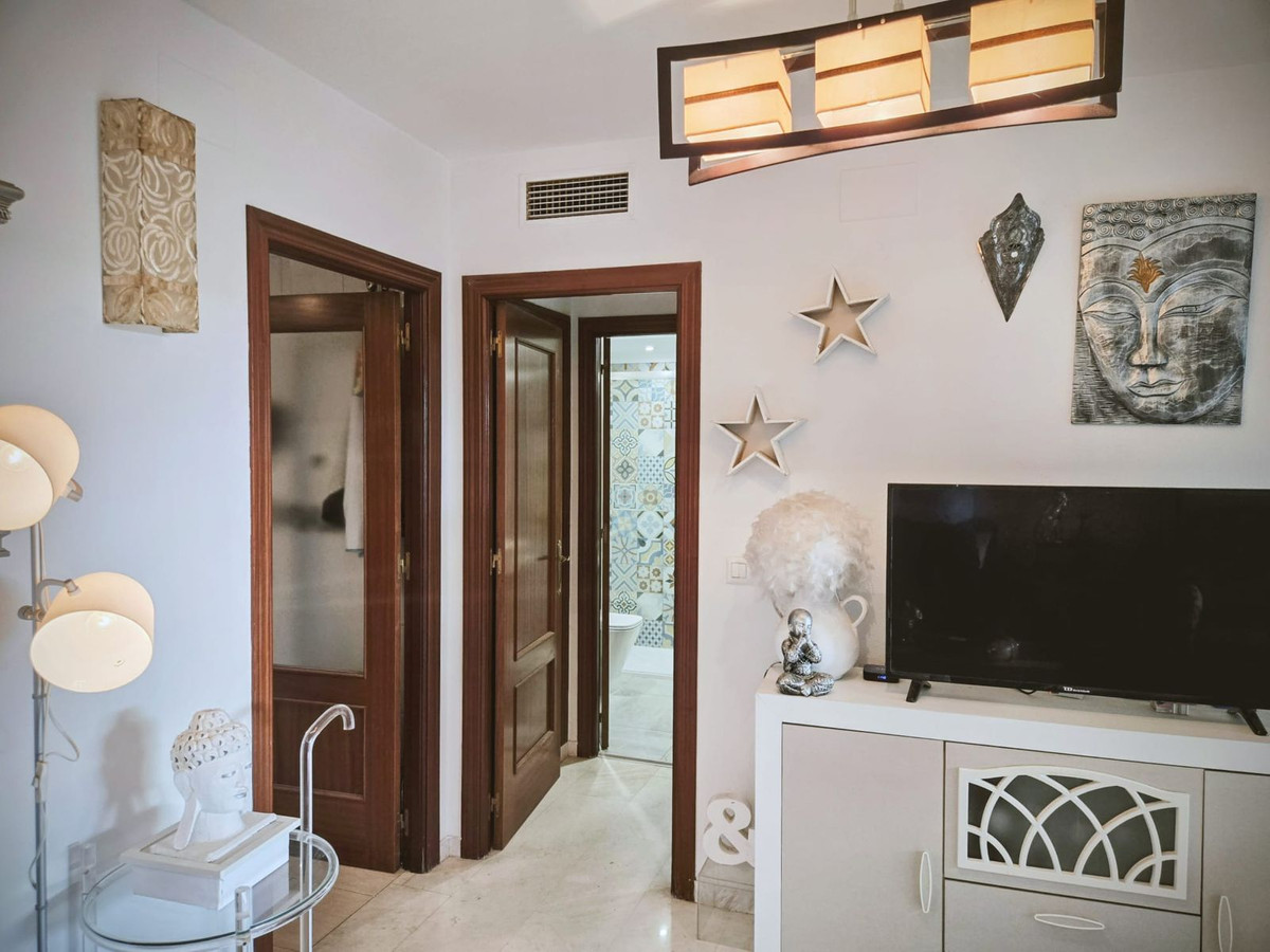 1 Bed Apartment for sale in La Carihuela Costa Del Sol, Málaga, Spain