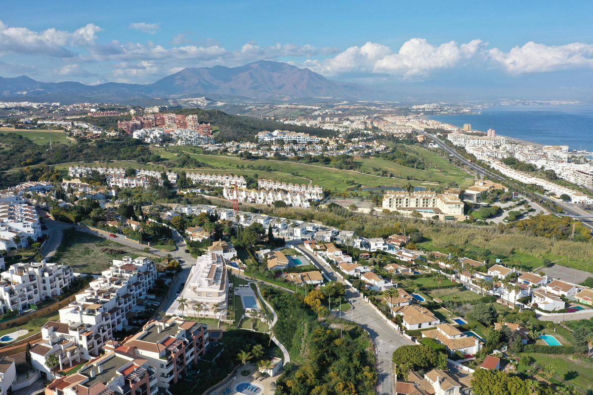 Se vende Apartamento Planta Media de 2 dormitorios en Costa Del Sol, Málaga, España