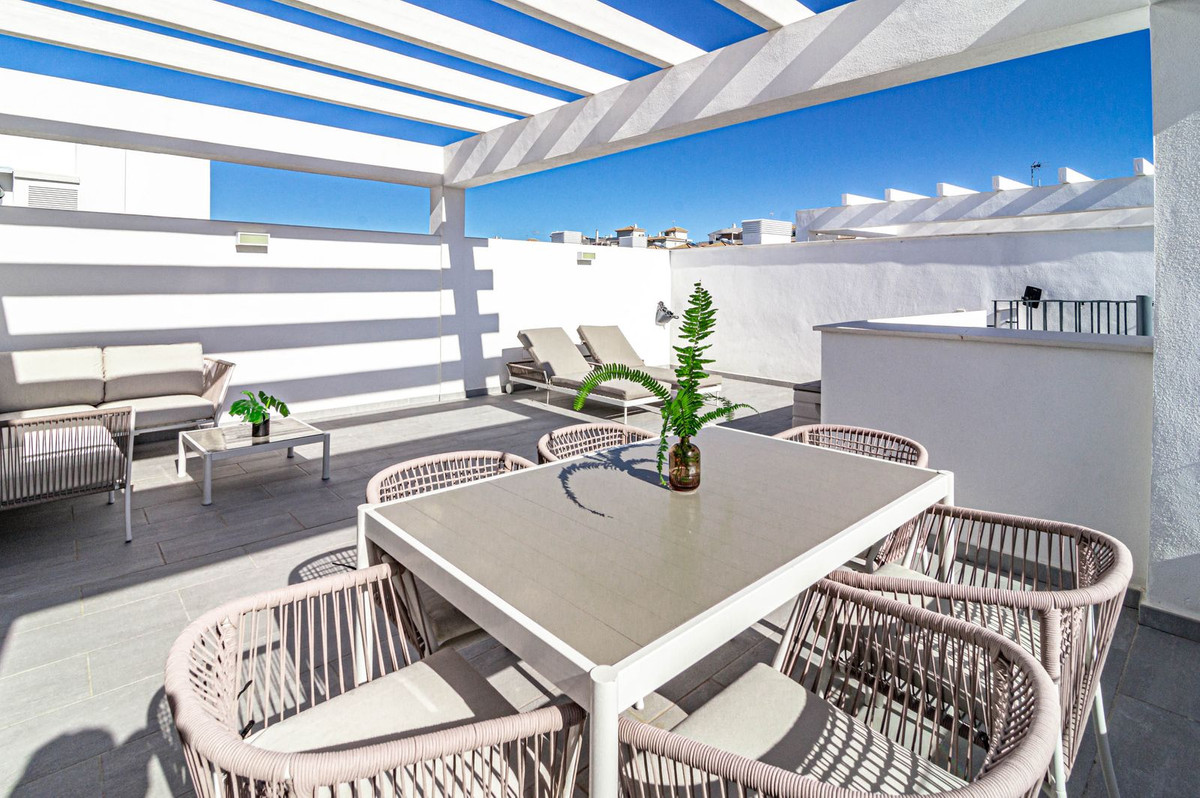 Se vende Ático de 2 dormitorios en Costa Del Sol, Málaga, España