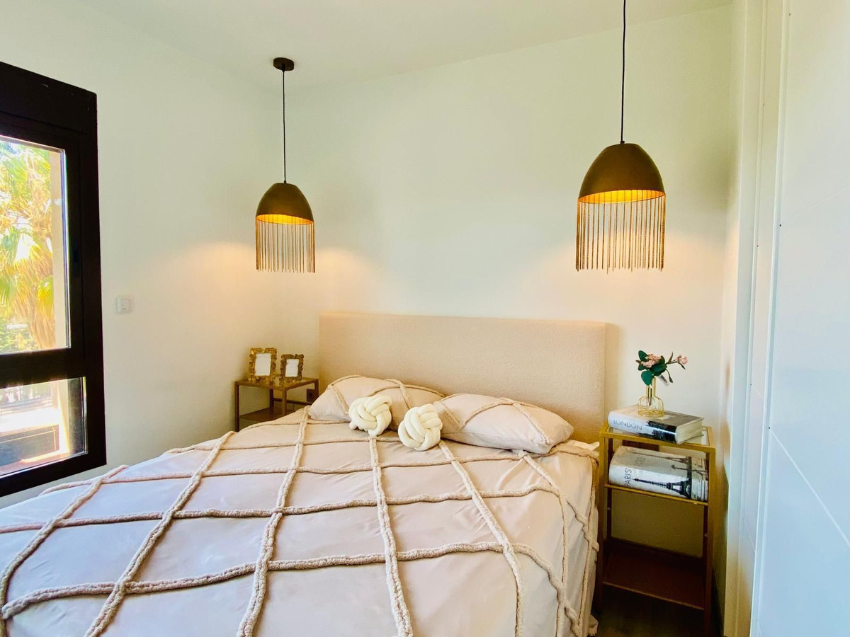 1 Bed Apartment for sale in Nueva Andalucía Costa Del Sol, Málaga, Spain
