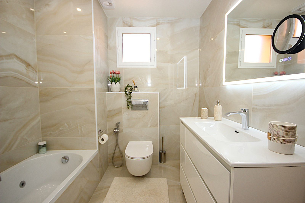 Se vende Ático Dúplex de 2 dormitorios en Costa Del Sol, Málaga, España