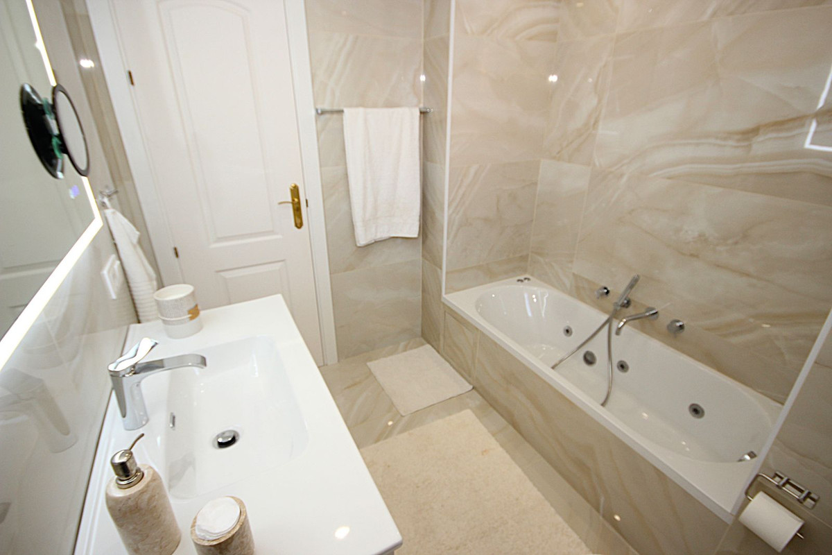 Se vende Ático Dúplex de 2 dormitorios en Costa Del Sol, Málaga, España