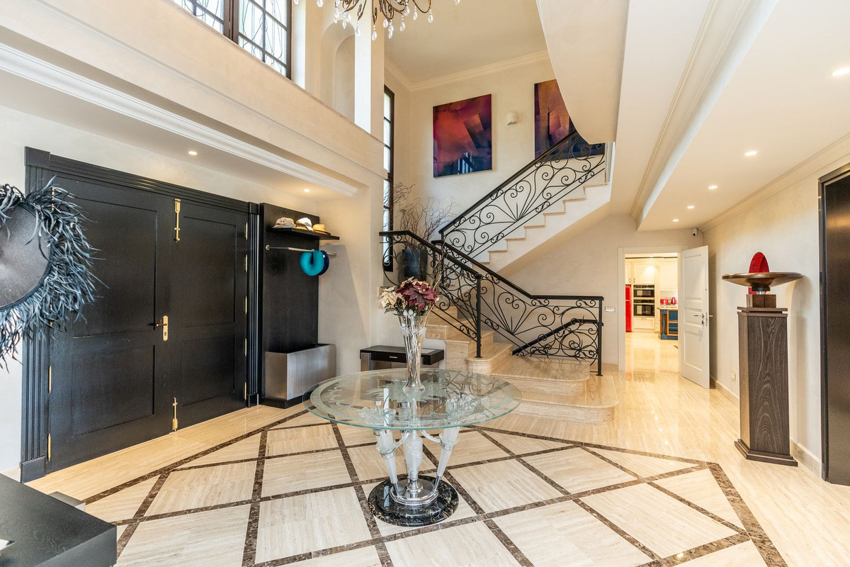 Se vende Villa - Chalet de 7 dormitorios en Costa Del Sol, Málaga, España