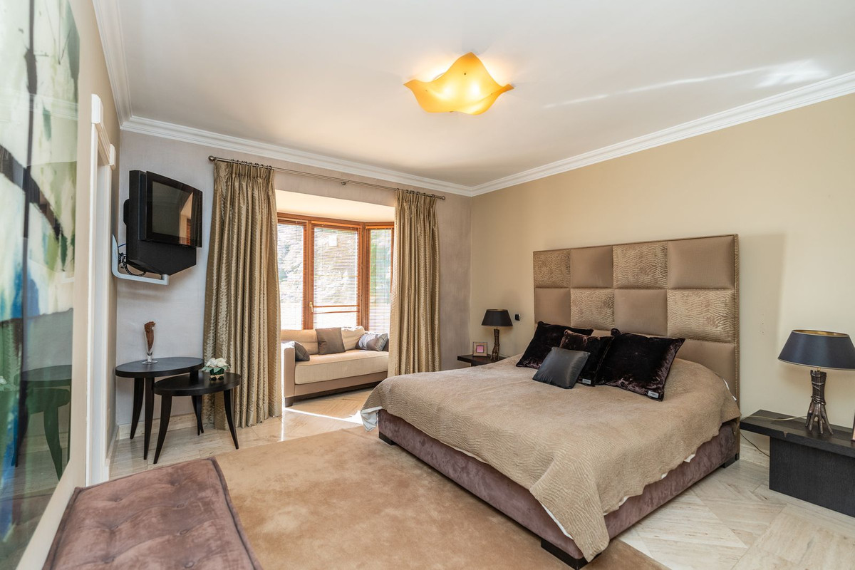 Se vende Villa - Chalet de 7 dormitorios en Costa Del Sol, Málaga, España