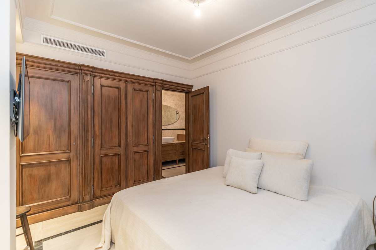 Se vende Villa - Chalet de 7 dormitorios en Costa Del Sol, Málaga, España