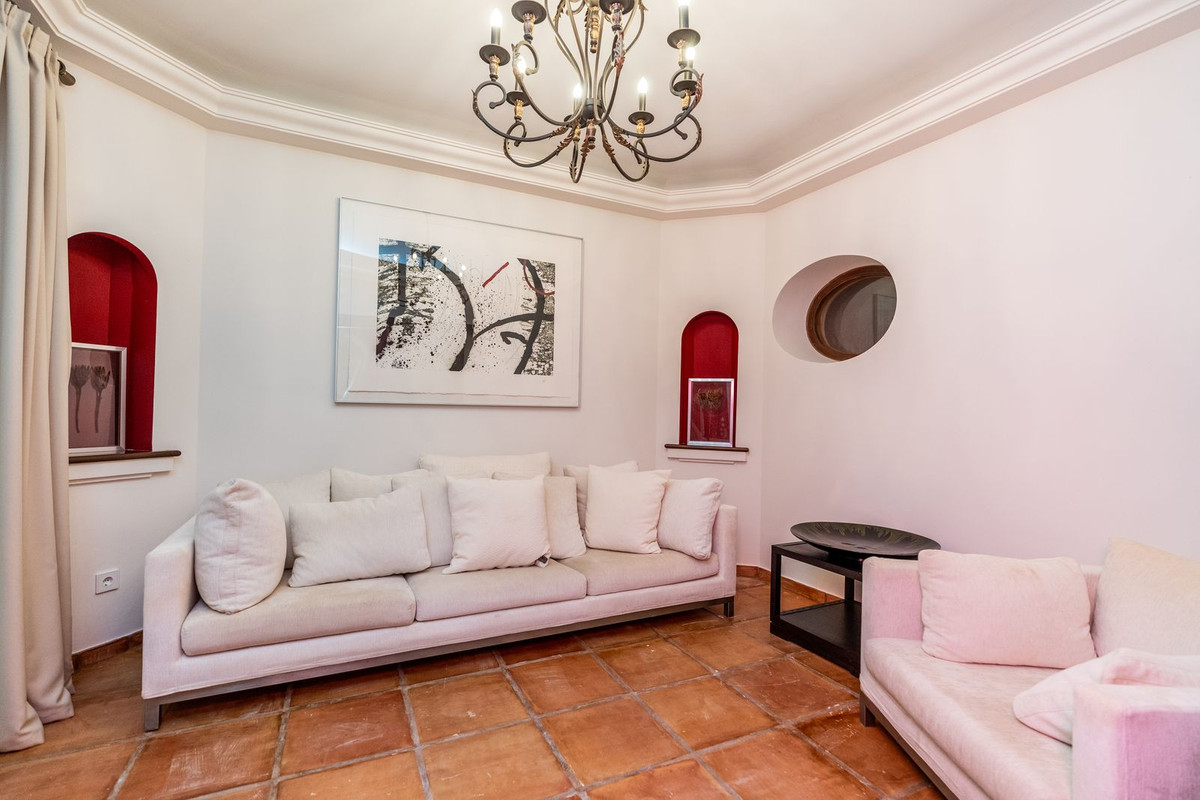 Se vende Villa - Chalet de 7 dormitorios en Costa Del Sol, Málaga, España