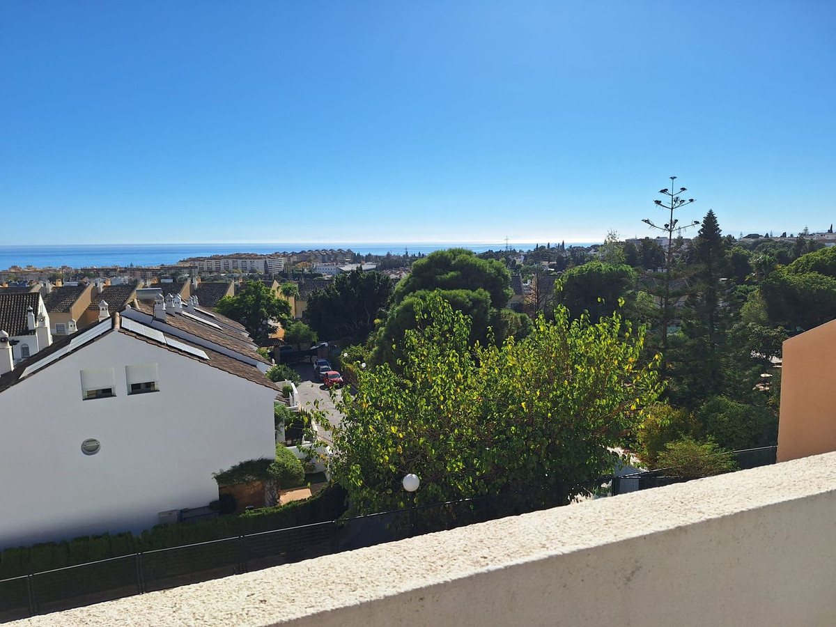 4 Bed Townhouse for sale in Marbella Costa Del Sol, Málaga, Spain