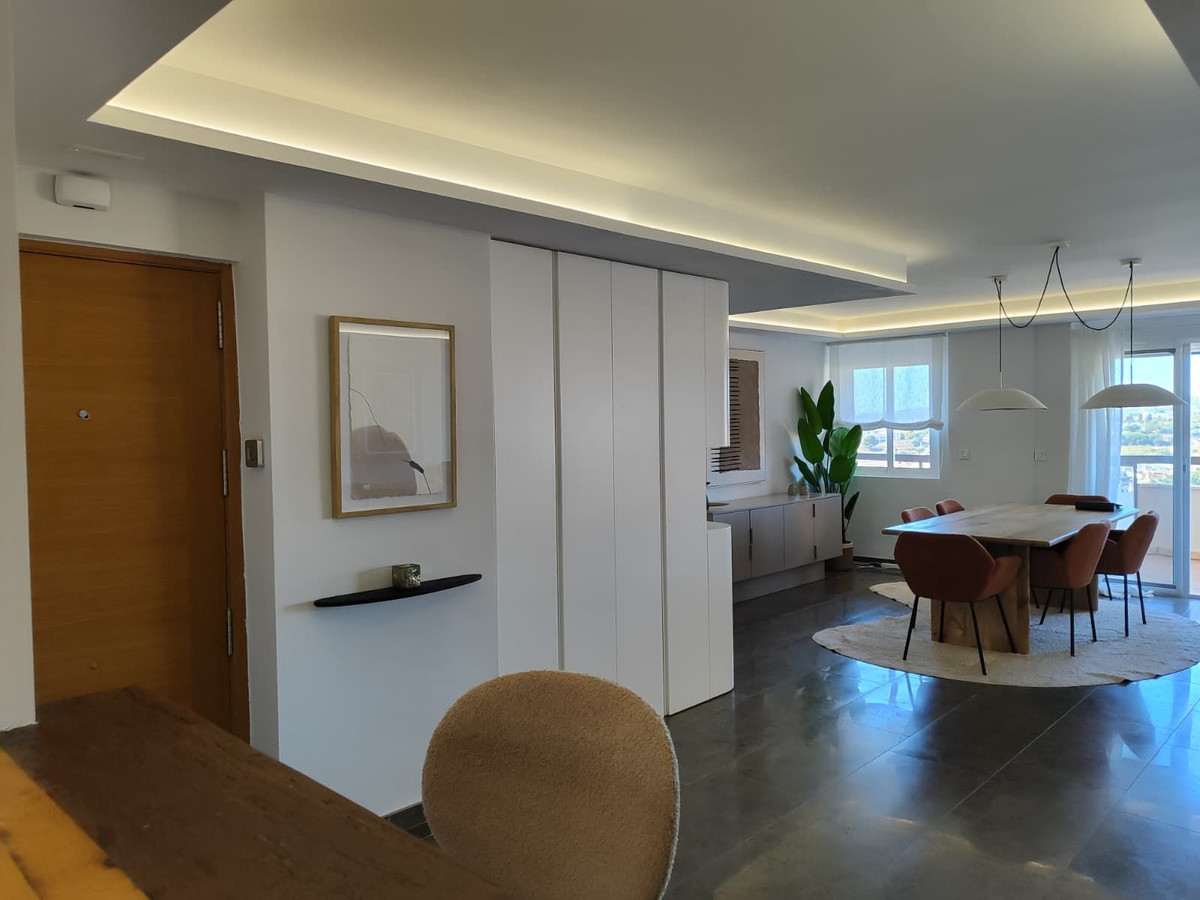 4 Bed Apartment for sale in Fuengirola Costa Del Sol, Málaga, Spain