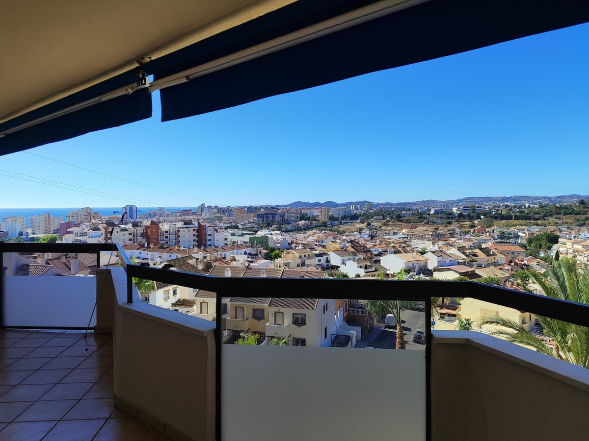 4 Bed Apartment for sale in Fuengirola Costa Del Sol, Málaga, Spain