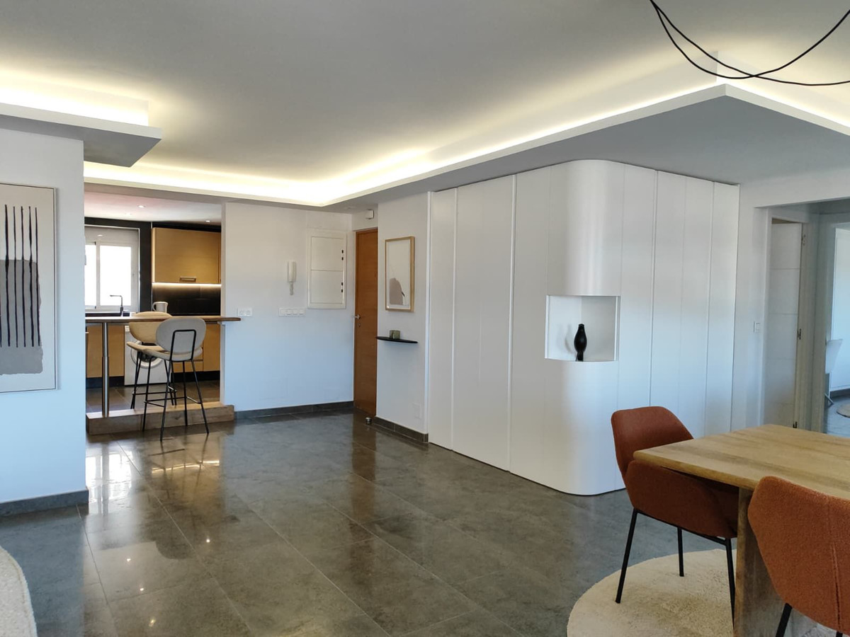 4 Bed Apartment for sale in Fuengirola Costa Del Sol, Málaga, Spain