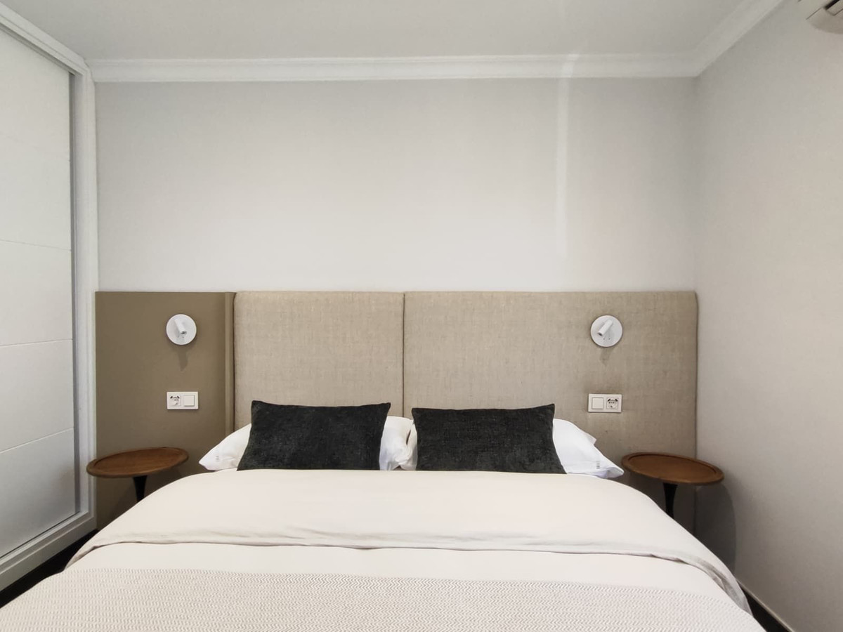 4 Bed Apartment for sale in Fuengirola Costa Del Sol, Málaga, Spain