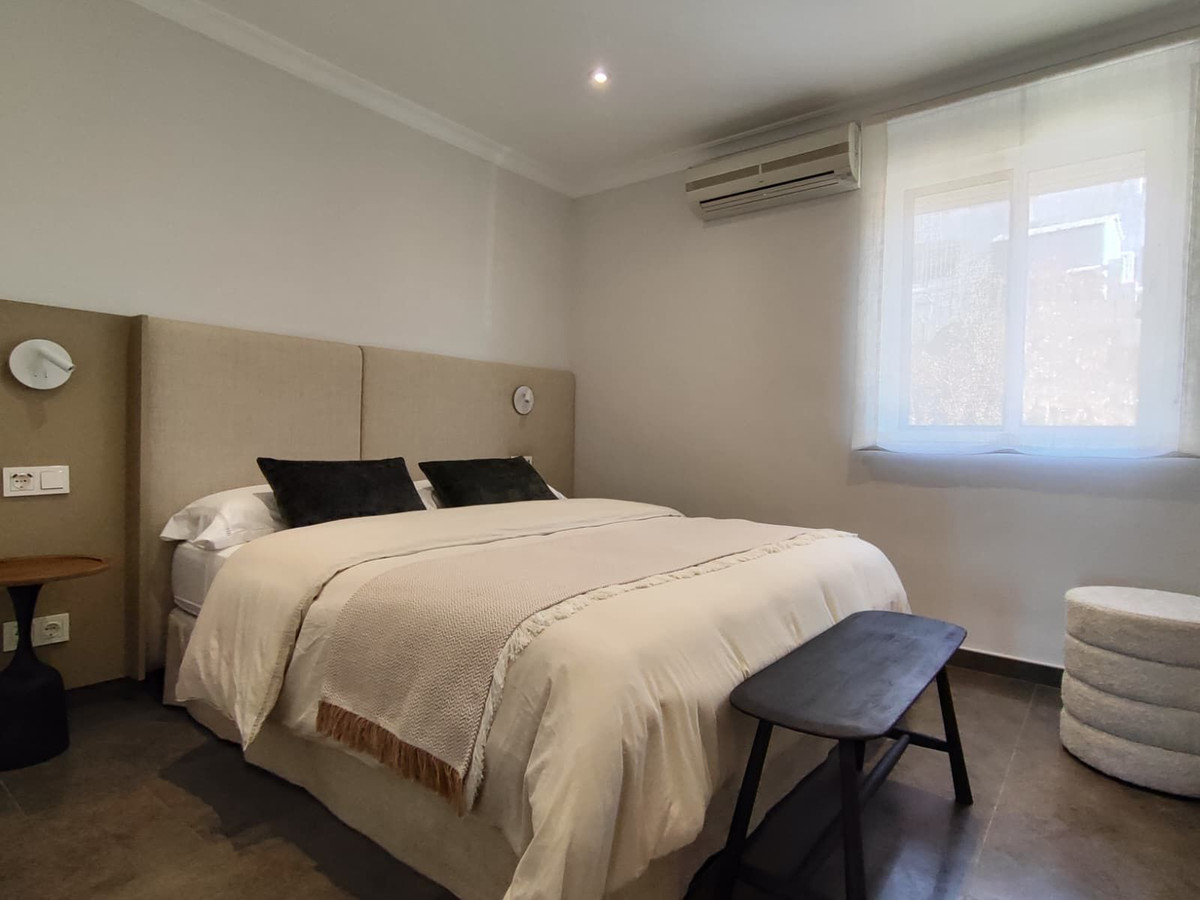 4 Bed Apartment for sale in Fuengirola Costa Del Sol, Málaga, Spain