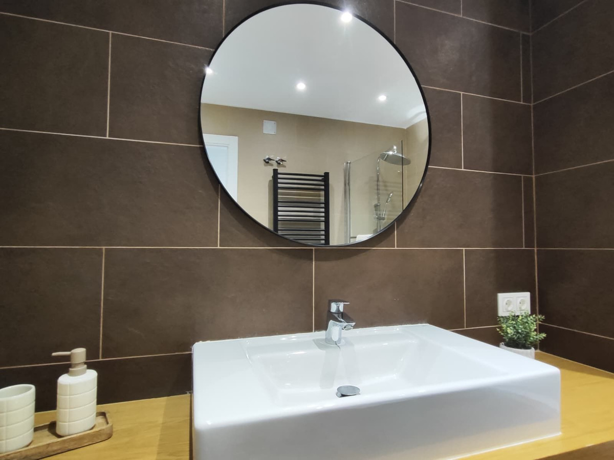 4 Bed Apartment for sale in Fuengirola Costa Del Sol, Málaga, Spain