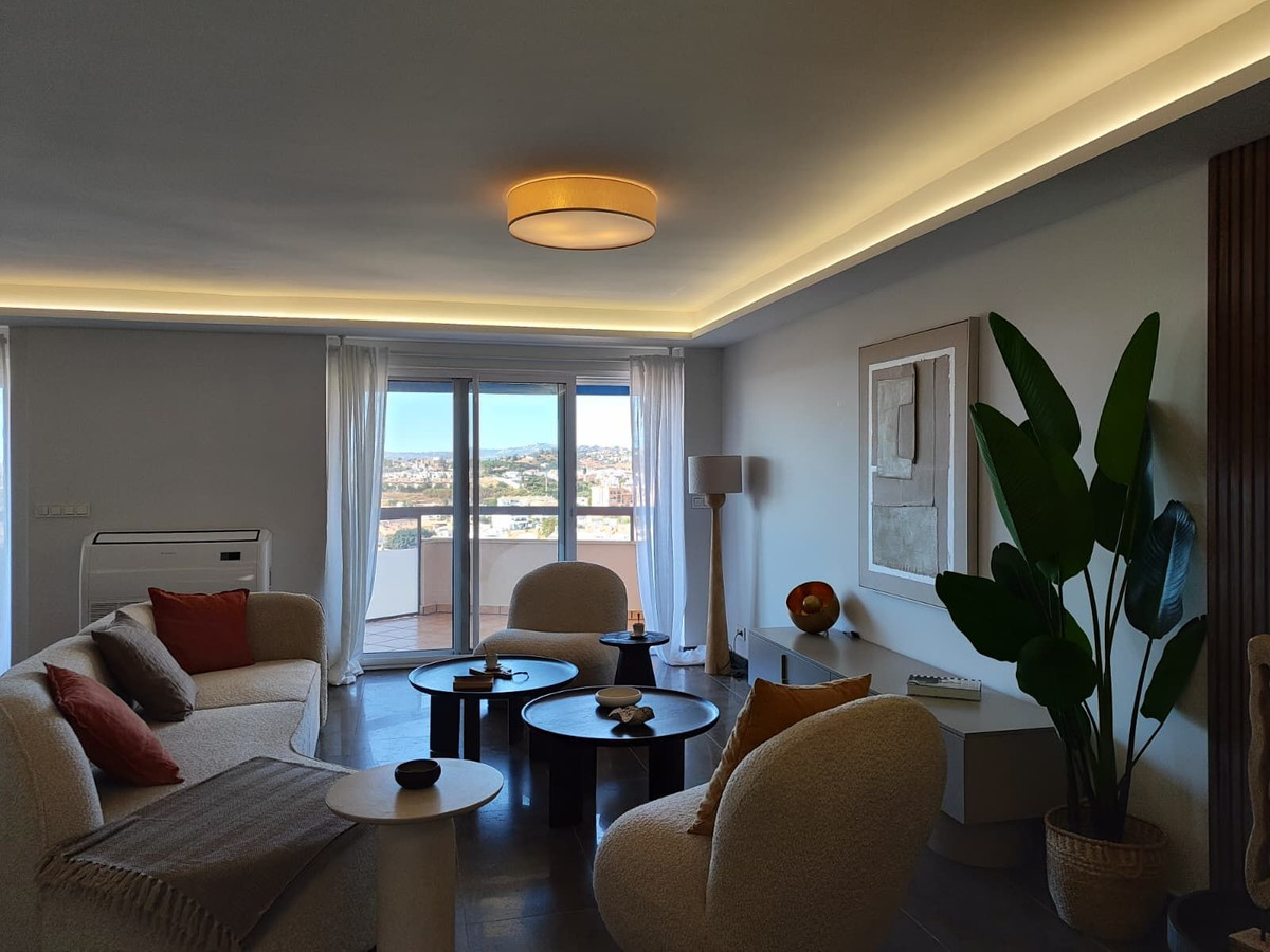 4 Bed Apartment for sale in Fuengirola Costa Del Sol, Málaga, Spain