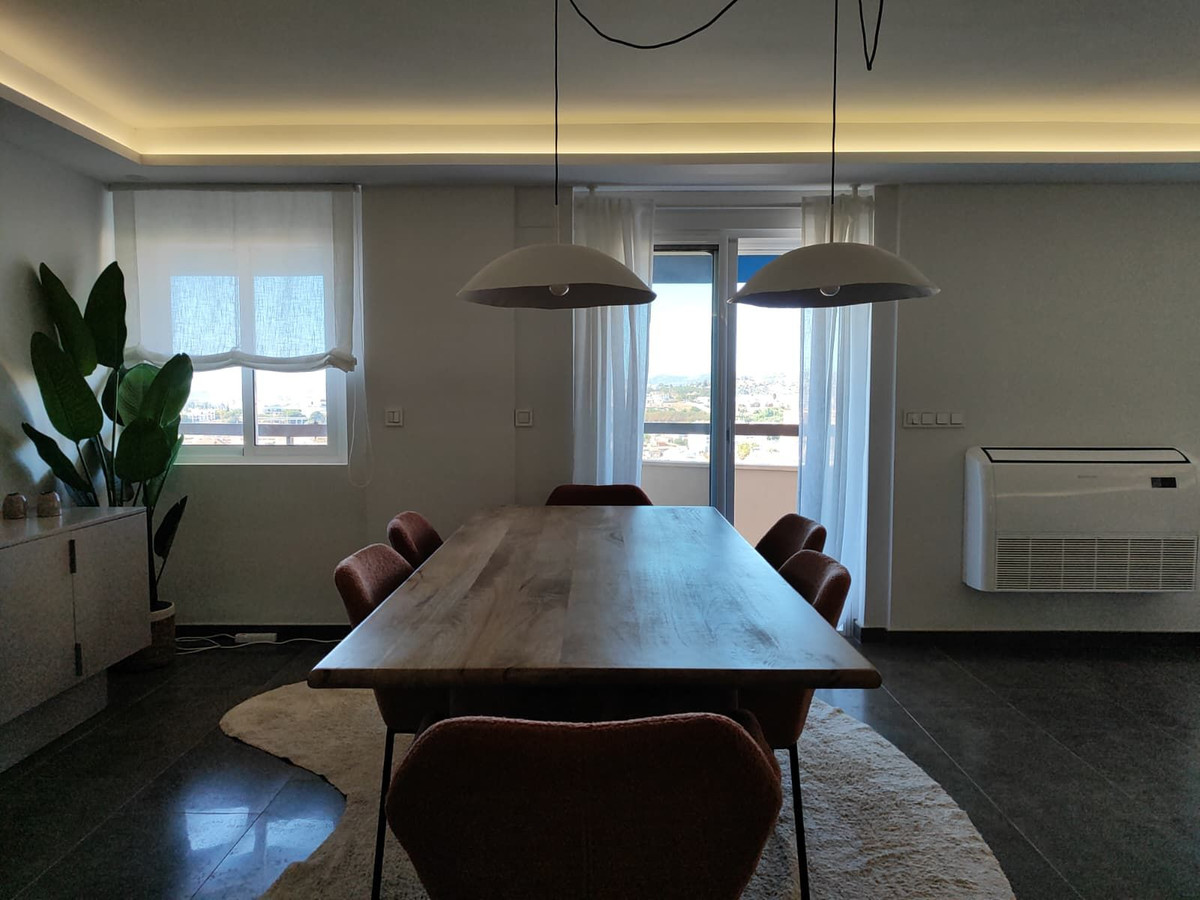 4 Bed Apartment for sale in Fuengirola Costa Del Sol, Málaga, Spain