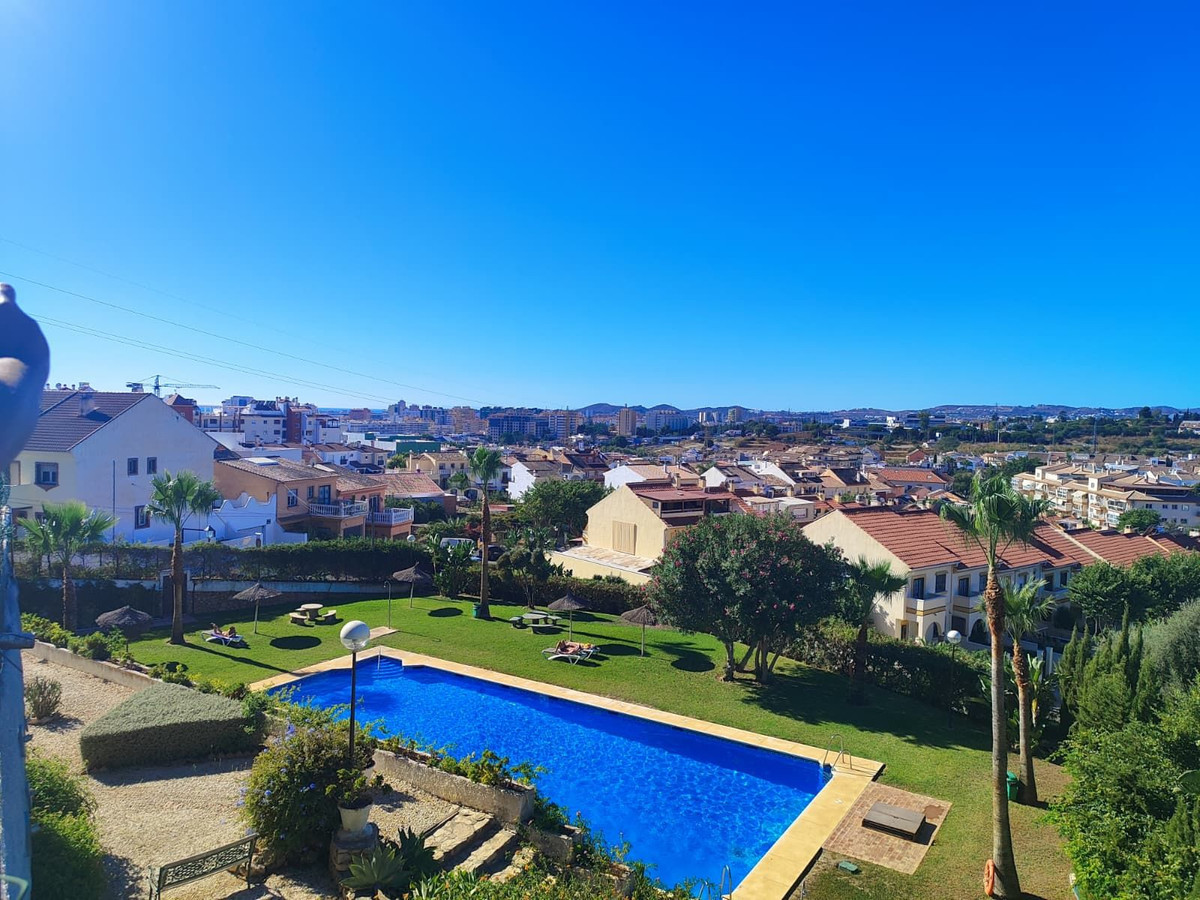 4 Bed Apartment for sale in Fuengirola Costa Del Sol, Málaga, Spain
