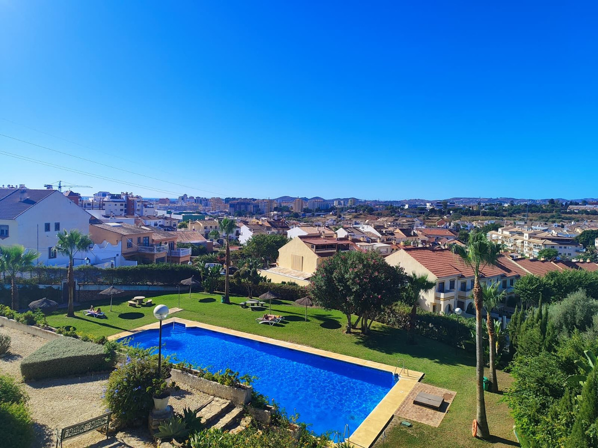 4 Bed Apartment for sale in Fuengirola Costa Del Sol, Málaga, Spain