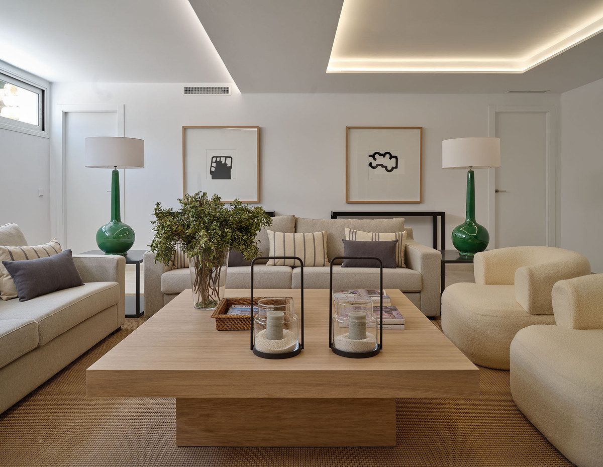 Se vende Villa - Chalet de 4 dormitorios en Costa Del Sol, Málaga, España
