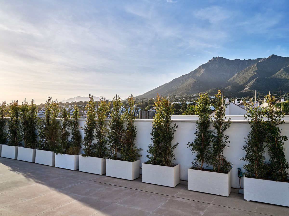 Se vende Villa - Chalet de 4 dormitorios en Costa Del Sol, Málaga, España