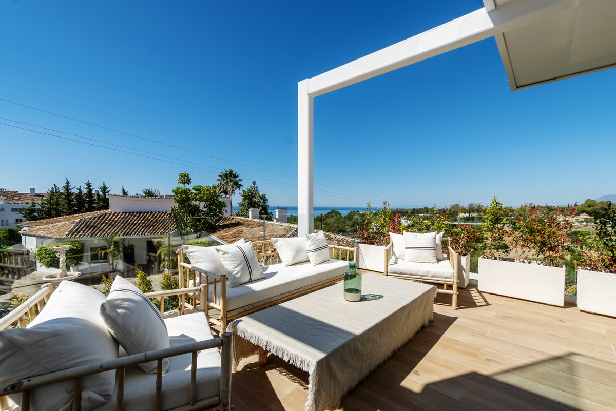 Se vende Villa - Chalet de 4 dormitorios en Costa Del Sol, Málaga, España