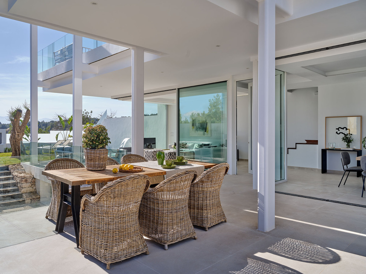 Se vende Villa - Chalet de 4 dormitorios en Costa Del Sol, Málaga, España