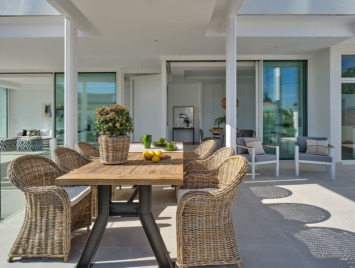 Se vende Villa - Chalet de 4 dormitorios en Costa Del Sol, Málaga, España