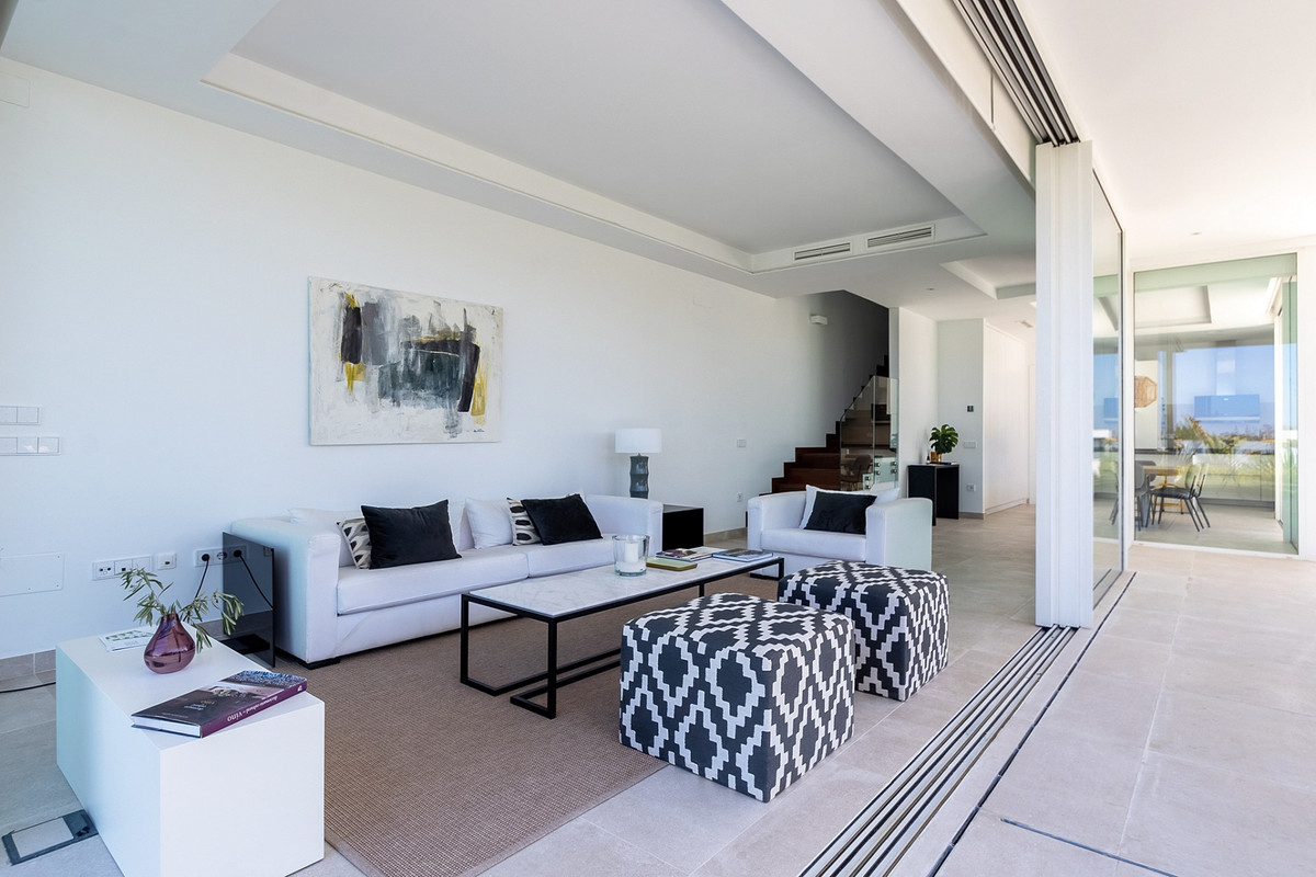 Se vende Villa - Chalet de 4 dormitorios en Costa Del Sol, Málaga, España