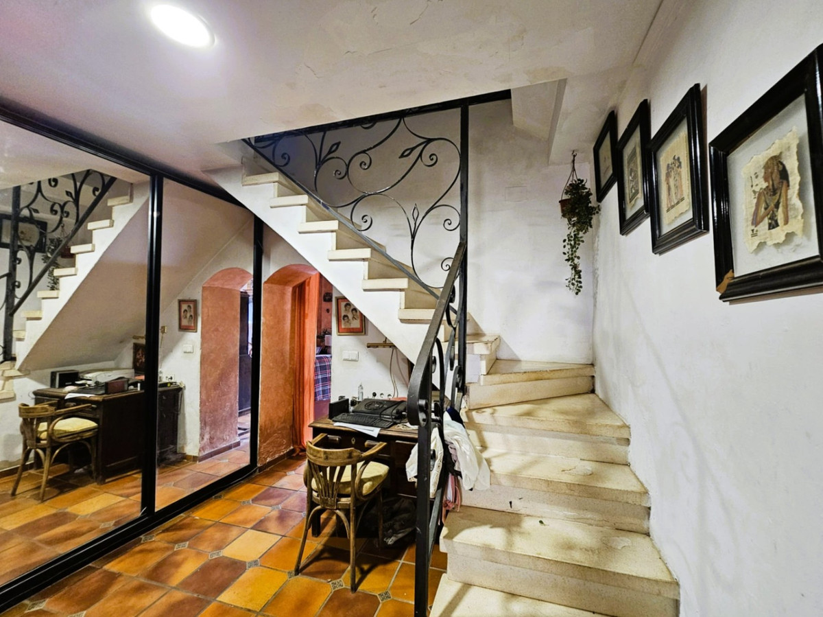 Se vende Villa - Chalet de 6 dormitorios en Costa Blanca, Alicante, España