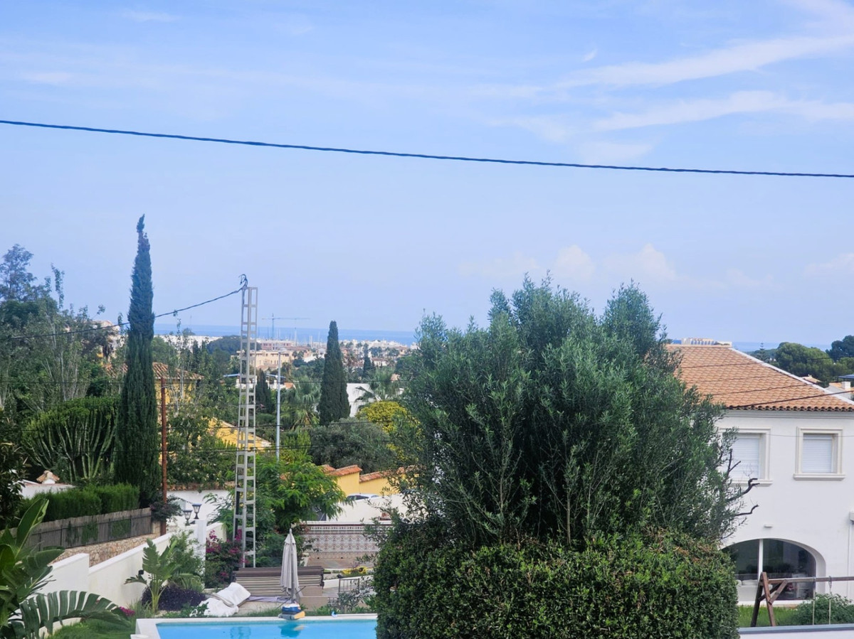 Se vende Villa - Chalet de 6 dormitorios en Costa Blanca, Alicante, España
