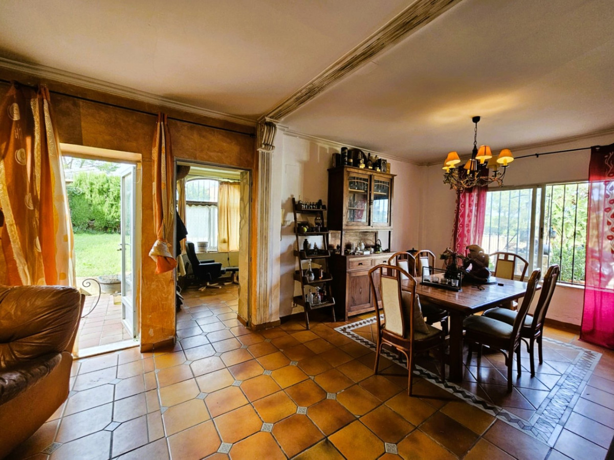 Se vende Villa - Chalet de 6 dormitorios en Costa Blanca, Alicante, España