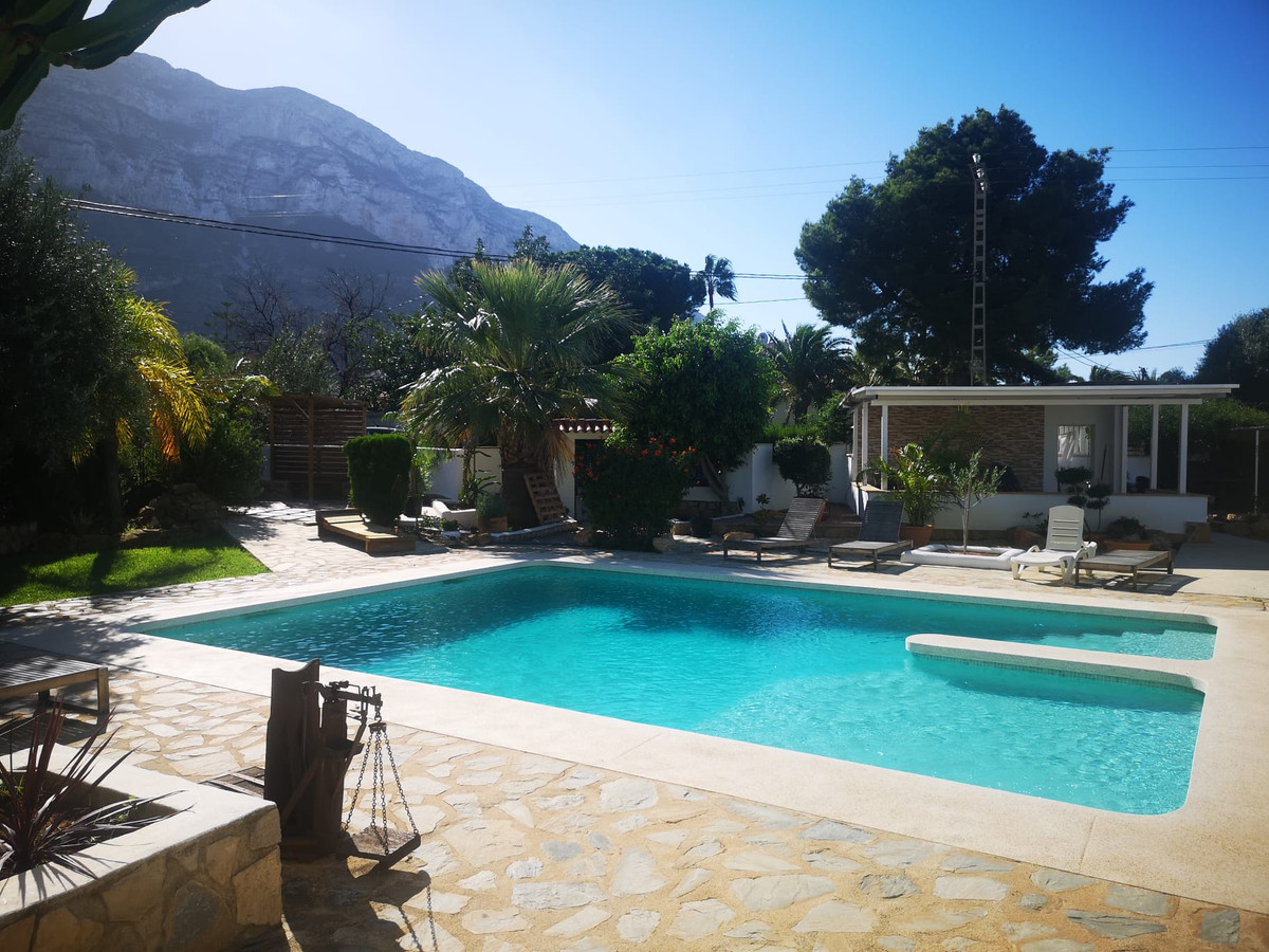 9 Bed Townhouse for sale in Denia Costa Blanca, Alicante, Spain