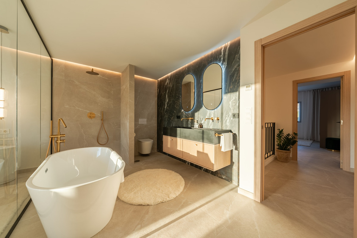Se vende Adosada de 4 dormitorios en Costa Del Sol, Málaga, España