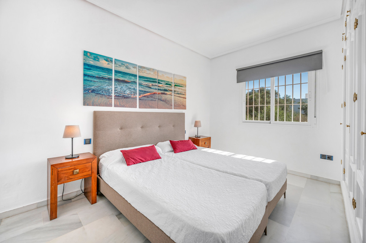 5 Bed Townhouse for sale in Sotogrande Costa Costa Del Sol, Cádiz, Spain
