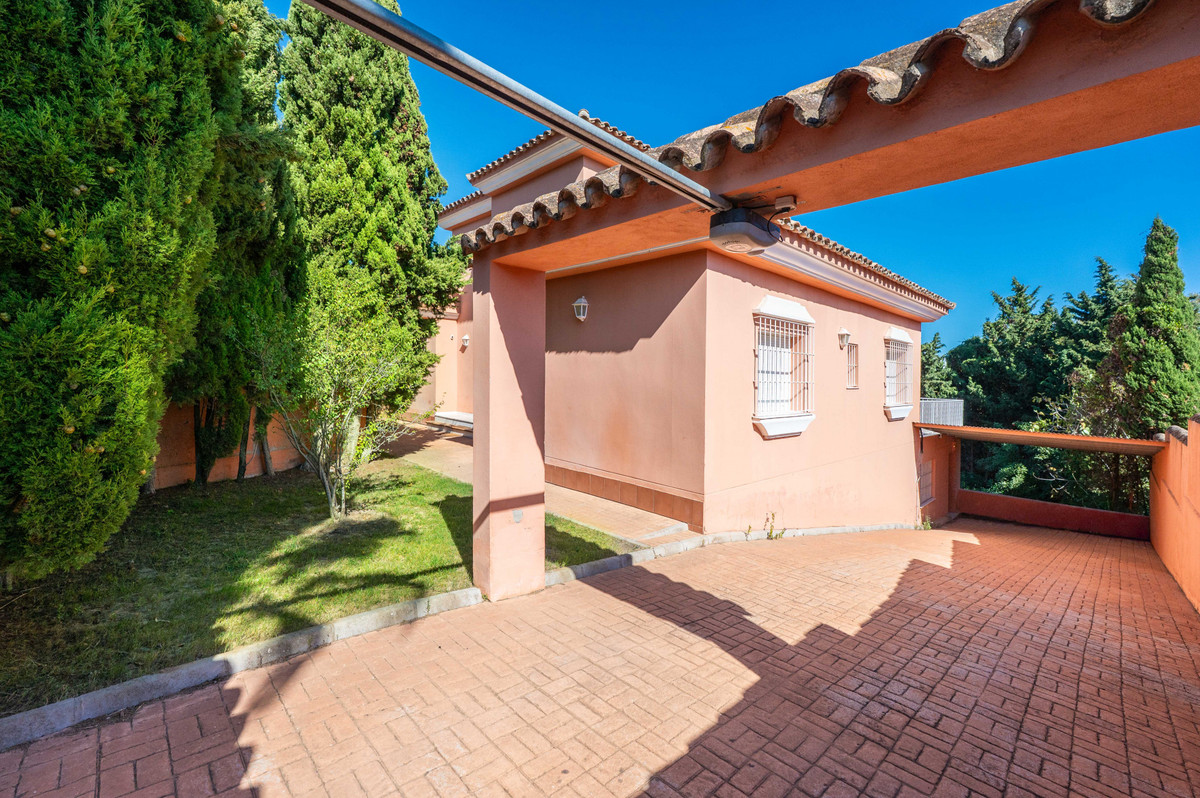 5 Bed Townhouse for sale in Sotogrande Costa Costa Del Sol, Cádiz, Spain