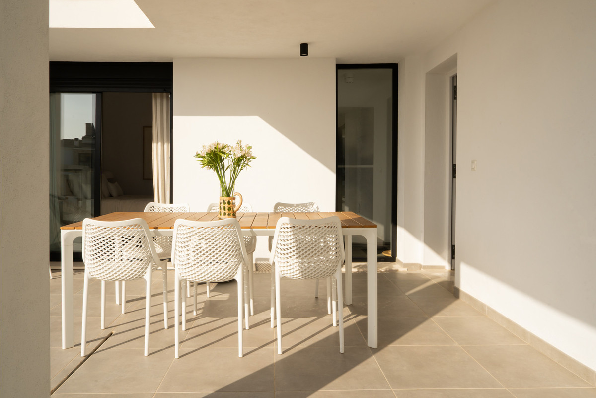 Se vende Villa - Chalet de 3 dormitorios en Costa Del Sol, Málaga, España