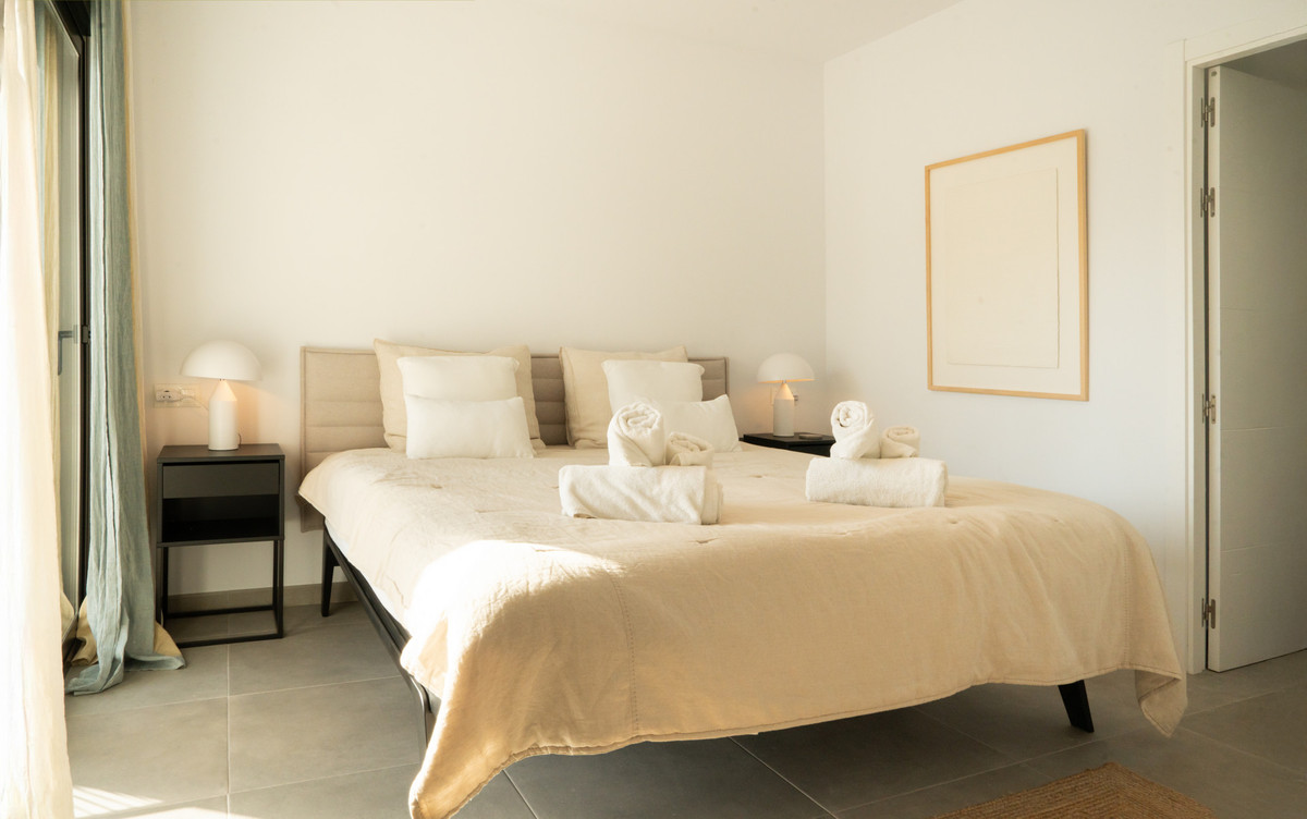 Se vende Villa - Chalet de 3 dormitorios en Costa Del Sol, Málaga, España
