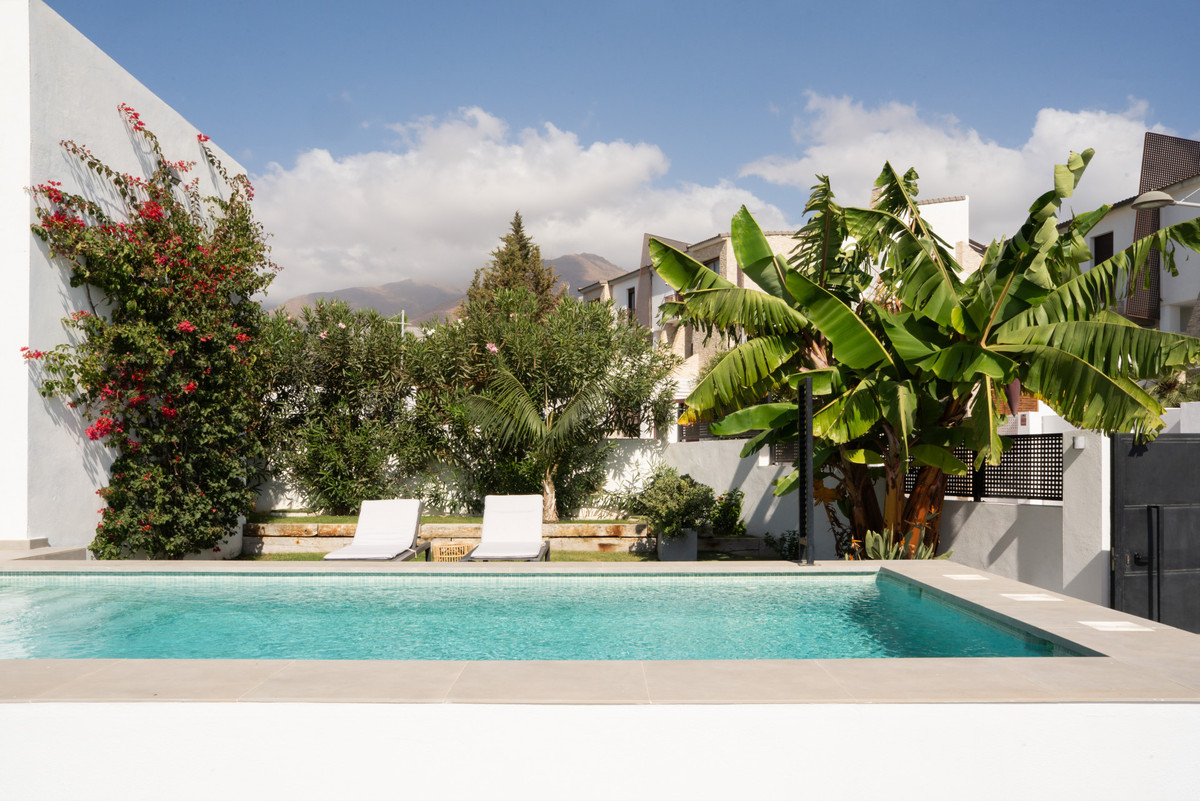 Se vende Villa - Chalet de 3 dormitorios en Costa Del Sol, Málaga, España