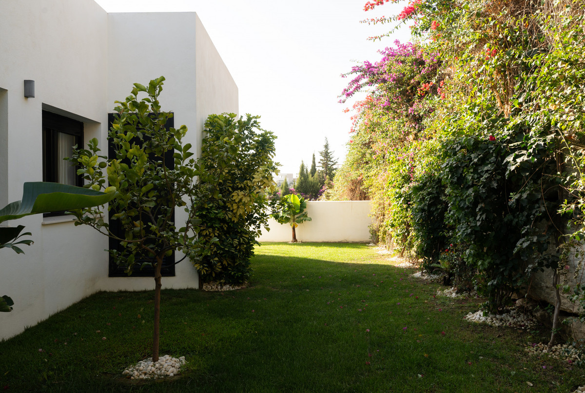 Se vende Villa - Chalet de 3 dormitorios en Costa Del Sol, Málaga, España