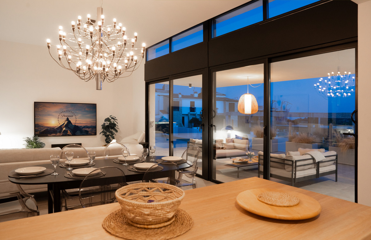 Se vende Villa - Chalet de 3 dormitorios en Costa Del Sol, Málaga, España