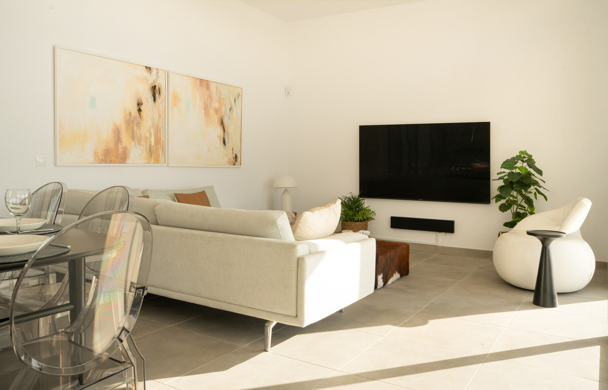 Se vende Villa - Chalet de 3 dormitorios en Costa Del Sol, Málaga, España