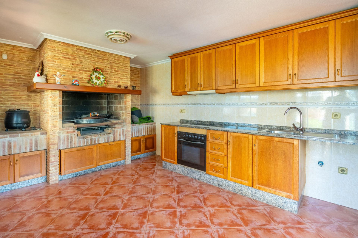 Se vende Villa - Chalet de 6 dormitorios en Costa Blanca, Alicante, España