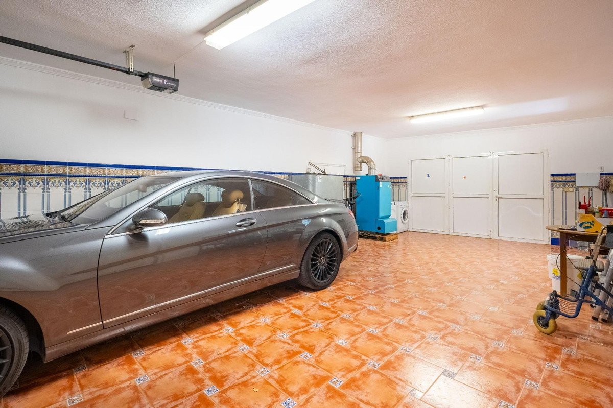 Se vende Villa - Chalet de 6 dormitorios en Costa Blanca, Alicante, España