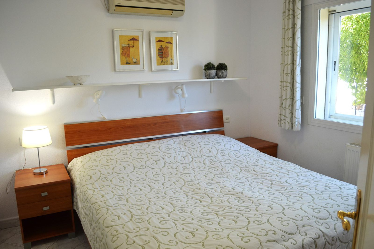 3 Bed Townhouse for sale in Sierrezuela Costa Del Sol, Málaga, Spain