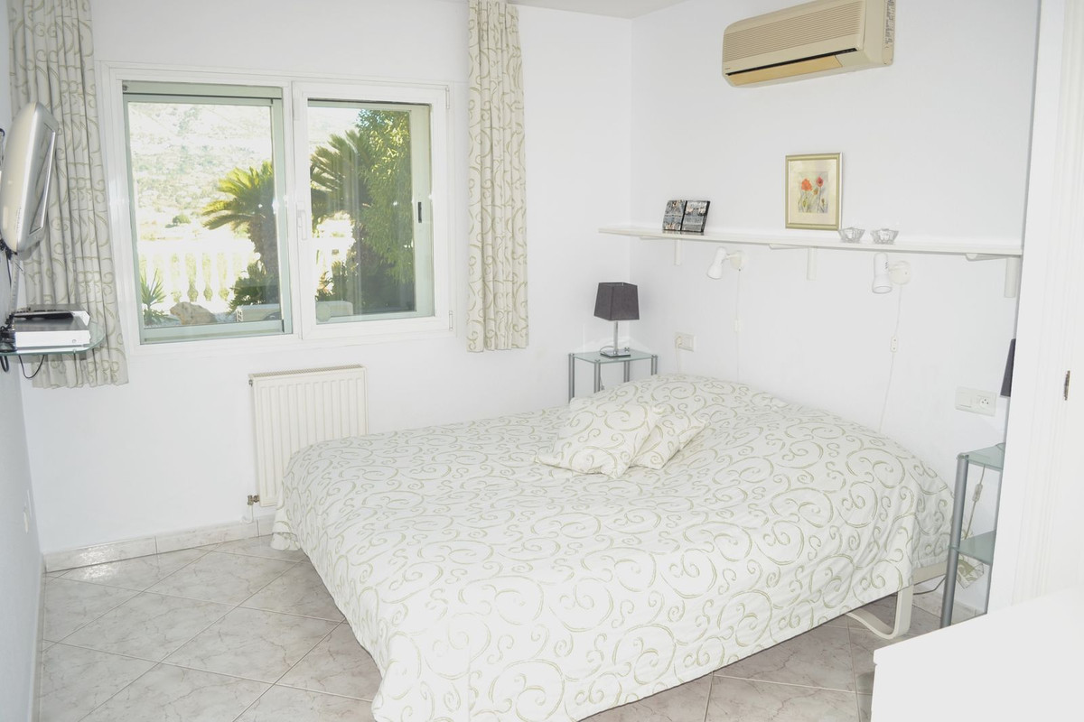 3 Bed Townhouse for sale in Sierrezuela Costa Del Sol, Málaga, Spain