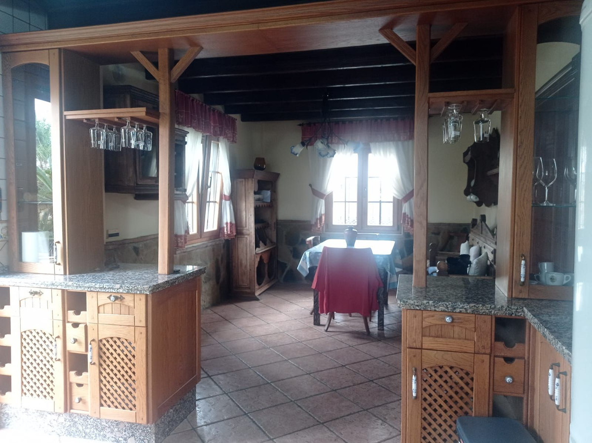 5 Bed Townhouse for sale in Mijas Costa Del Sol, Málaga, Spain