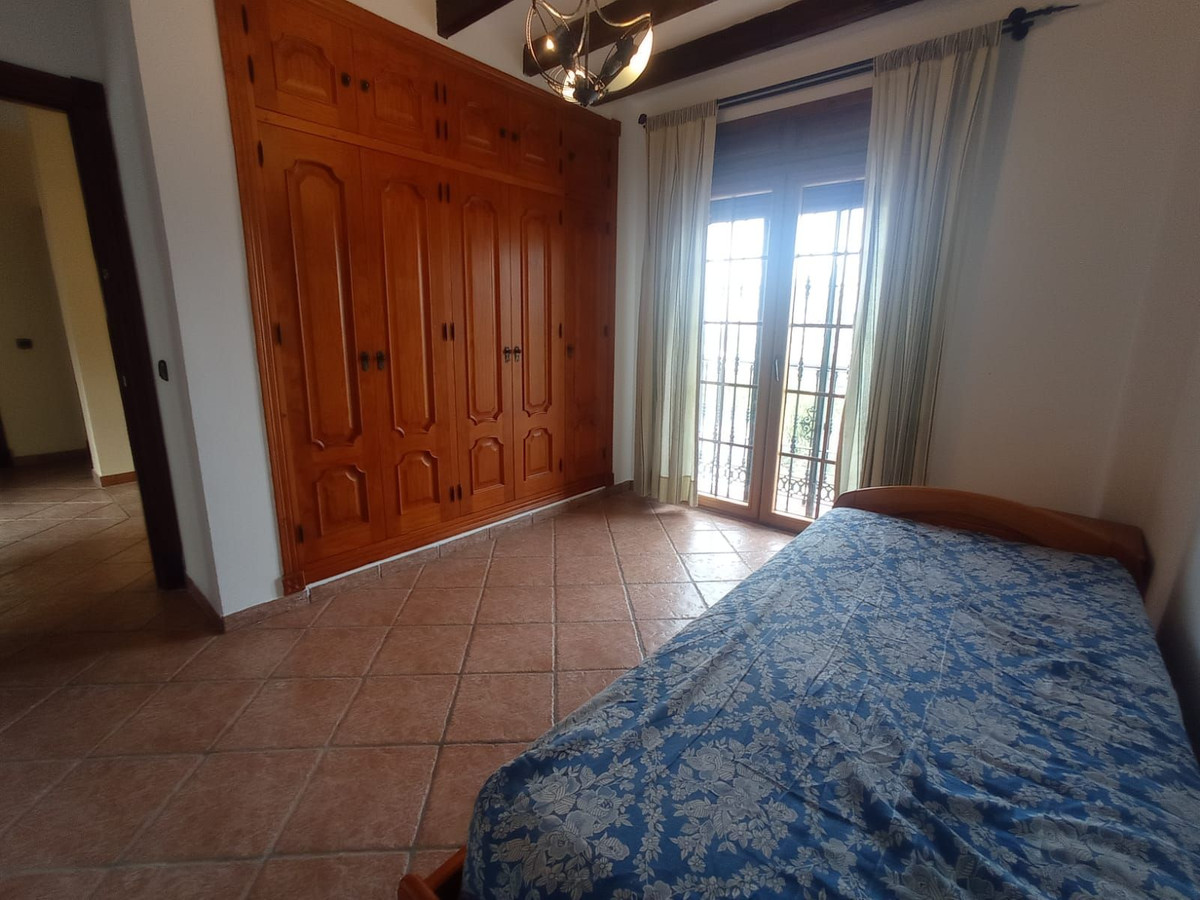 5 Bed Townhouse for sale in Mijas Costa Del Sol, Málaga, Spain