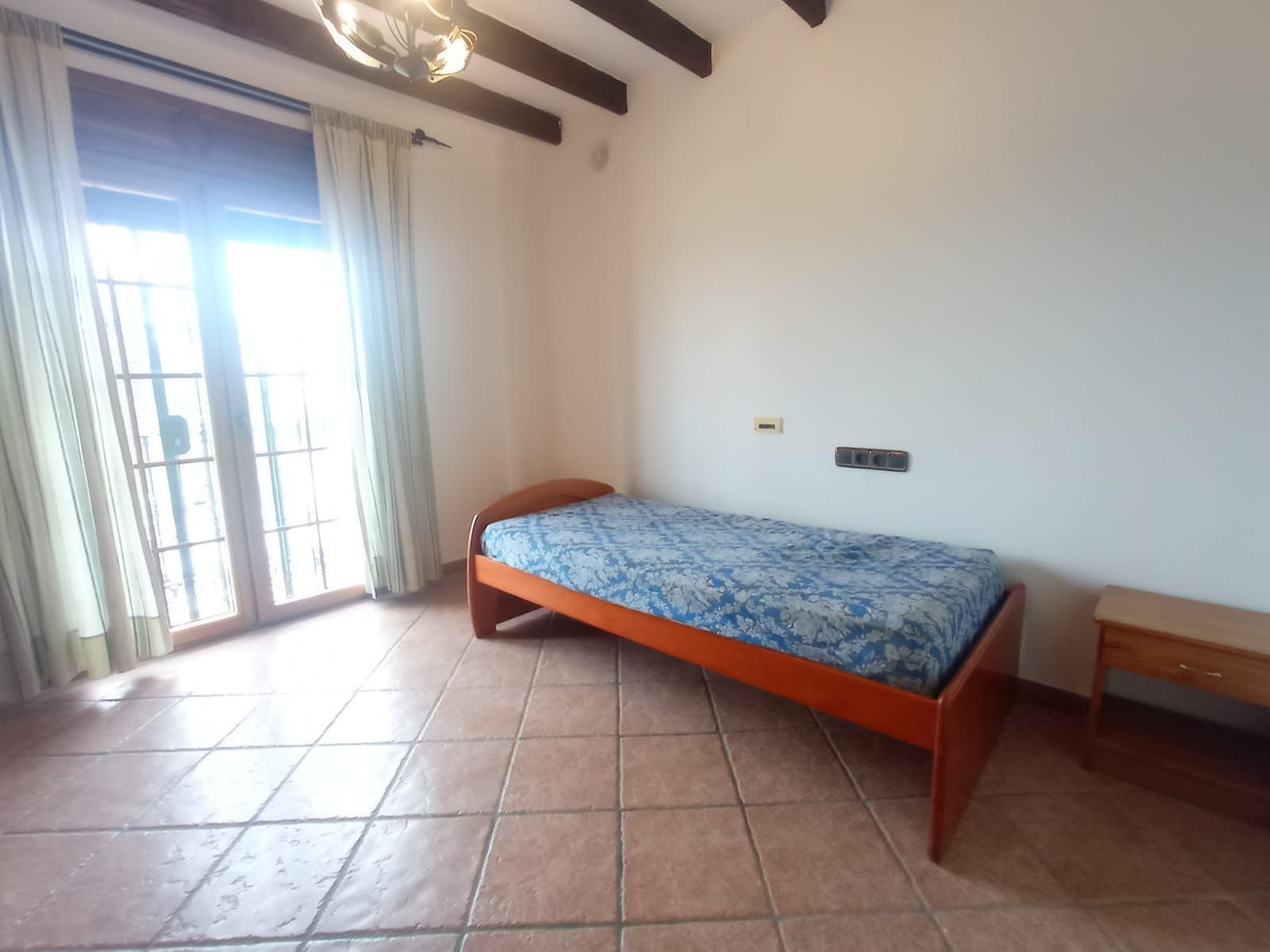 5 Bed Townhouse for sale in Mijas Costa Del Sol, Málaga, Spain